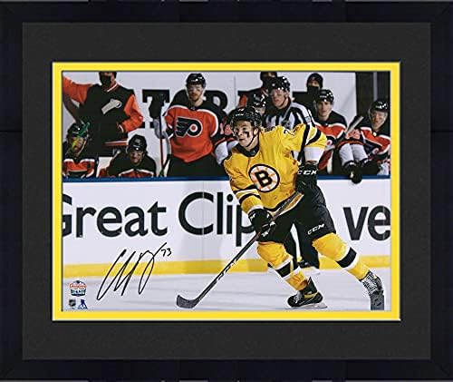 Keretes Charlie McAvoy Boston Bruins Dedikált 16 x 20 Lake Tahoe Fénykép - Dedikált NHL-Fotók